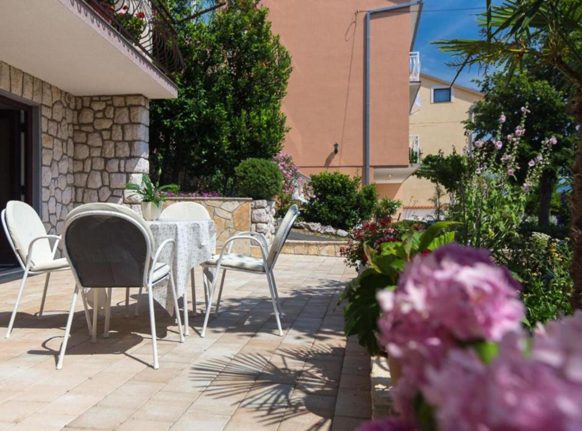 Apartments Marko Novi Vinodolski Exterior foto